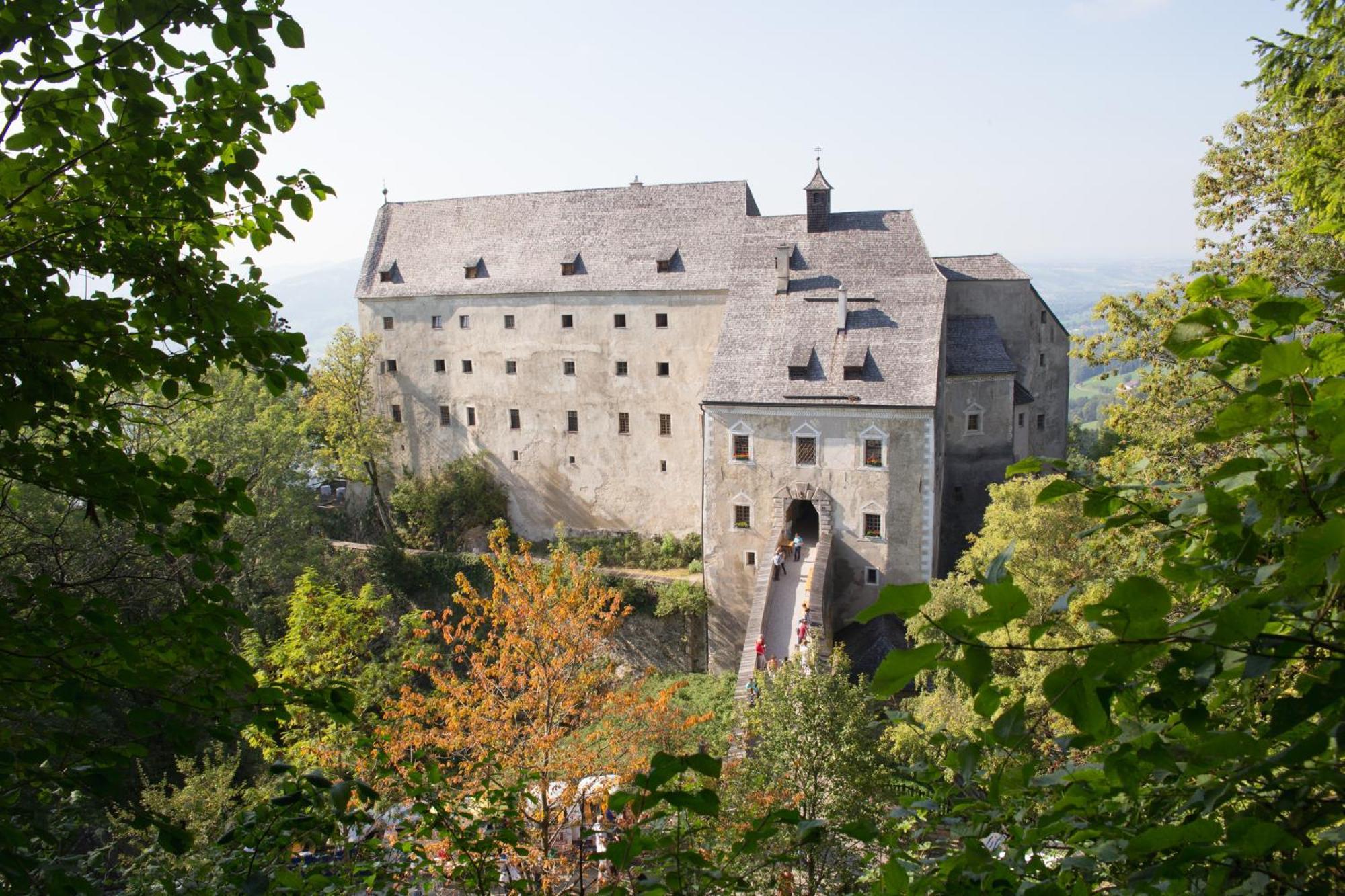 מלון Micheldorf in Oberösterreich Burg Altpernstein מראה חיצוני תמונה